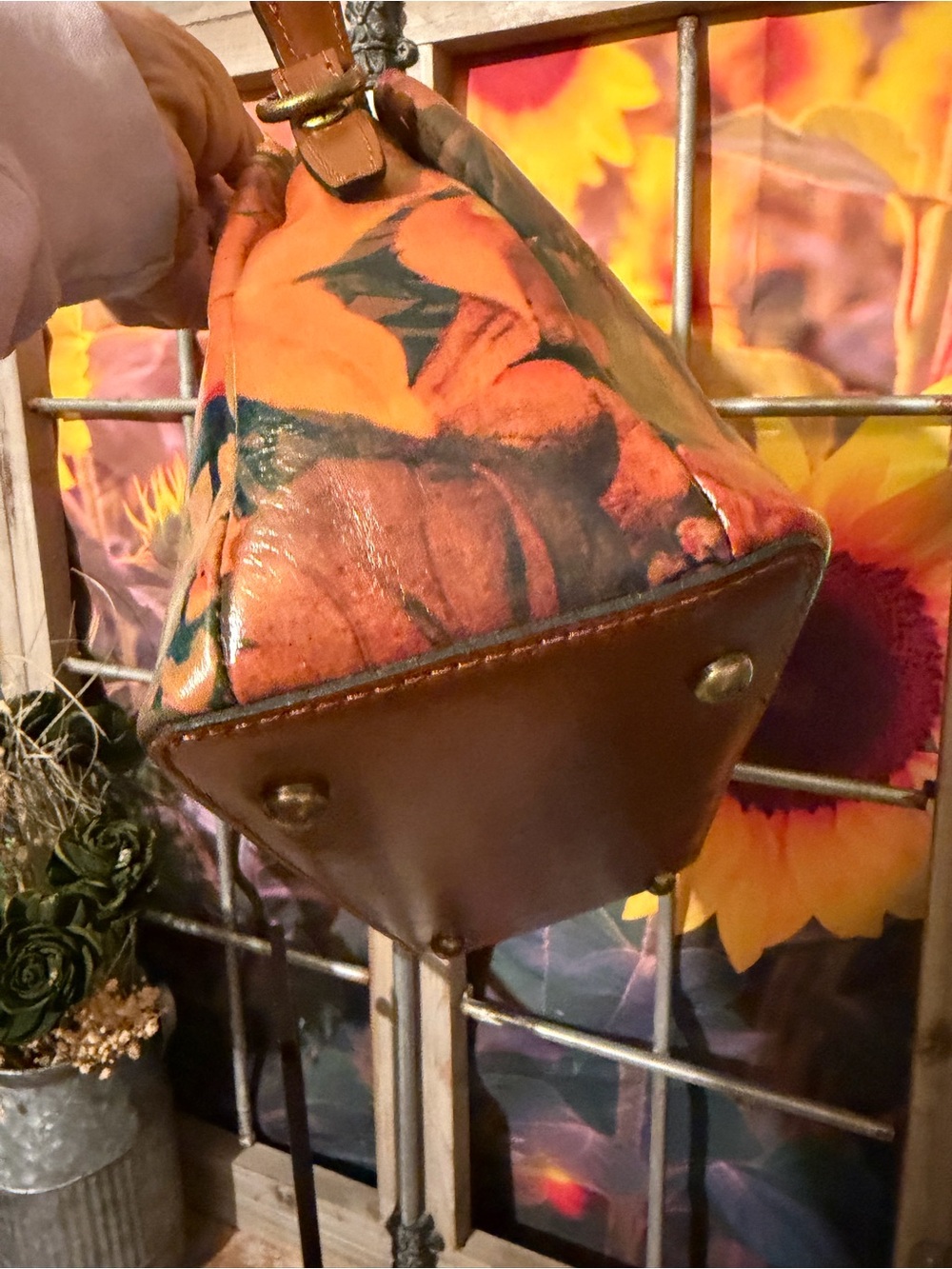 Patricia Nash Empoli Satchel - Picture 5 of 7